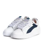 Blanco con azul